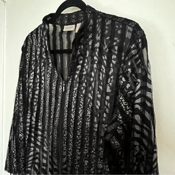 Easy Wear by Chicos Black Sheer Stripe Animal Print ZipUp Blouse Top Shirt Large - Picture 2 of 11